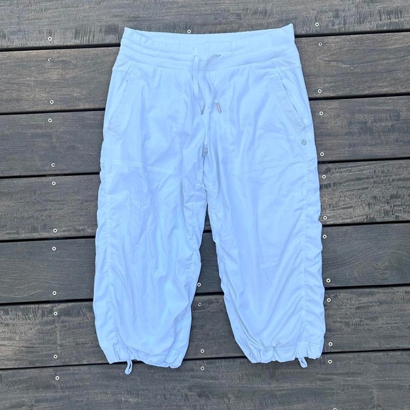 White Lululemon Dance Studio Mid Rise Cropped Pant Capri Pants - Picture 1 of 8